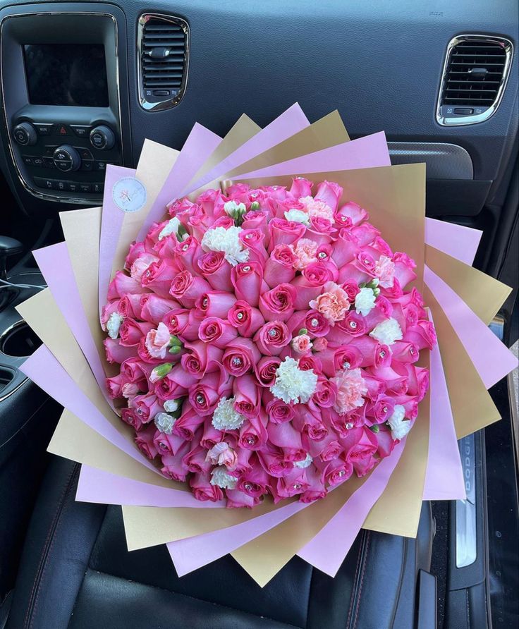100 pink roses for mothers day at luxury blooms